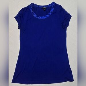 Banana Republic Womens Blue Short Sleeve XS Shirt Super Soft Satin Collar